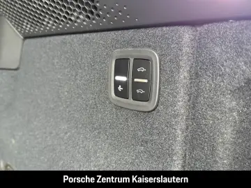 PORSCHE Macan Turbo 22-Zoll Rückfahrkamera LED-Matrix
