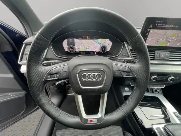 Audi Q5 40 TDI qu. S line Matrix Pano HuD AHK 360