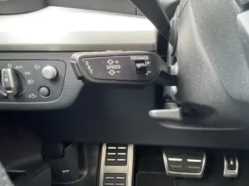 Audi Q5 40 TDI qu. S line Matrix Pano HuD AHK 360