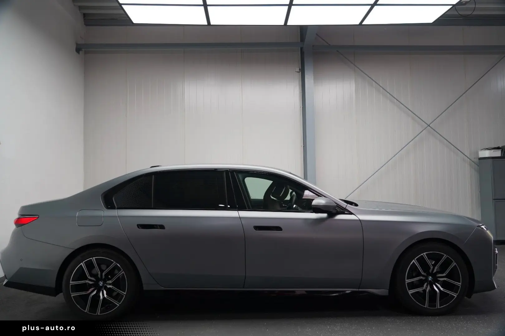 BMW 740d xDrive M Sport FOND TV EXECUTIVE 360 VOLL
