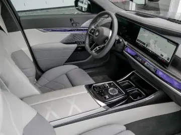 BMW 740d xDrive M Sport PANO ACC 360 KAM RFK NAVI
