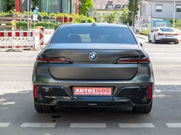 BMW 740d xDrive M  Full Option  TV Bildschirm