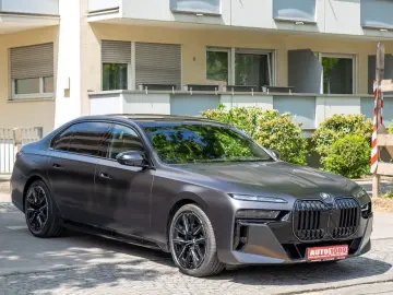 BMW 740d xDrive M  Full Option  TV Bildschirm