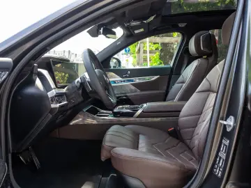 BMW 740d xDrive M  Full Option  TV Bildschirm