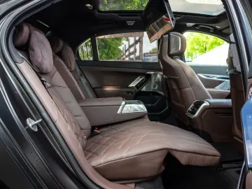 BMW 740d xDrive M  Full Option  TV Bildschirm
