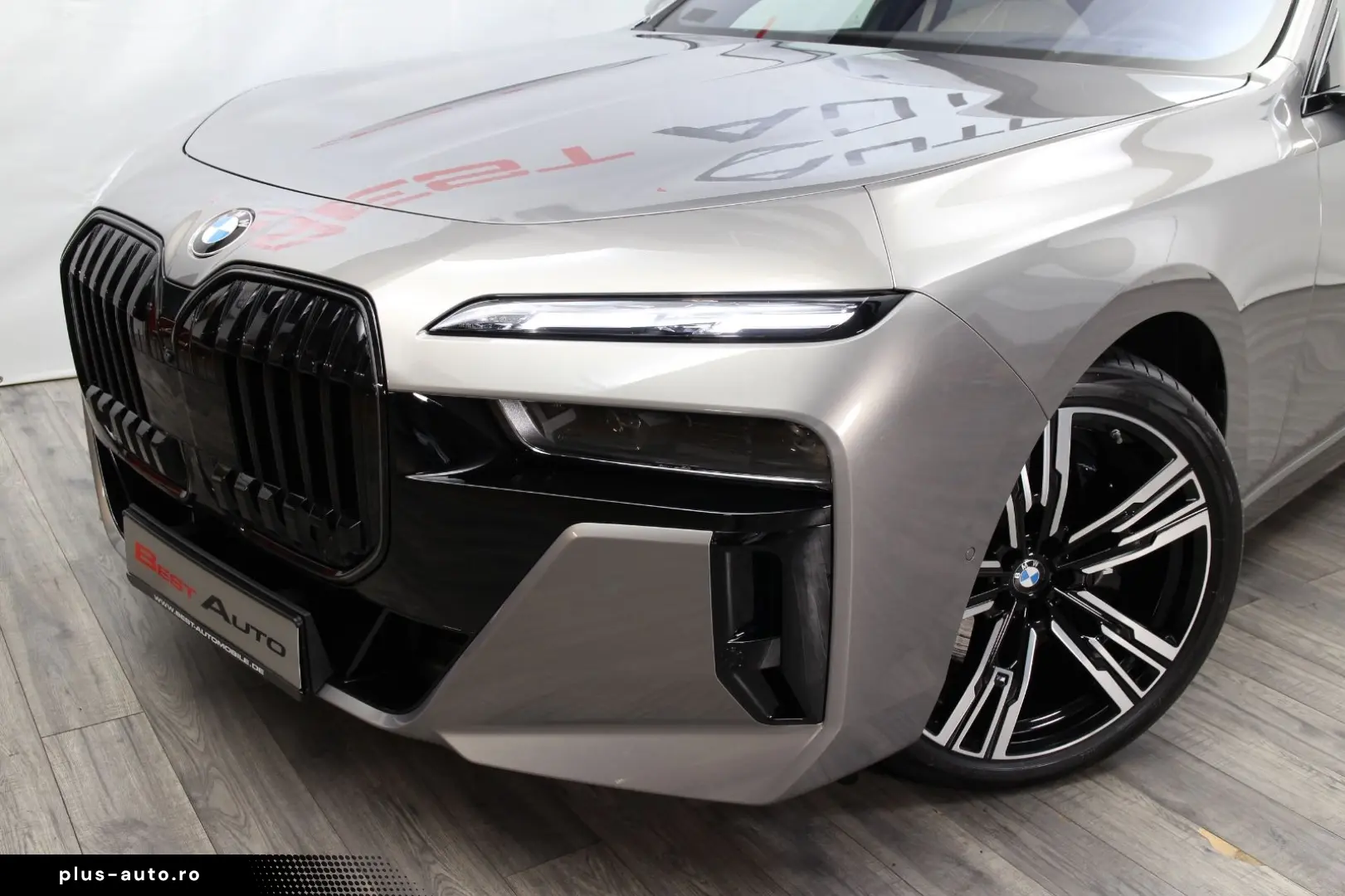 BMW 740 d xDrive M Sport B&W Found-Entertainment