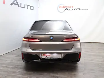 BMW 740 d xDrive M Sport B&W Found-Entertainment