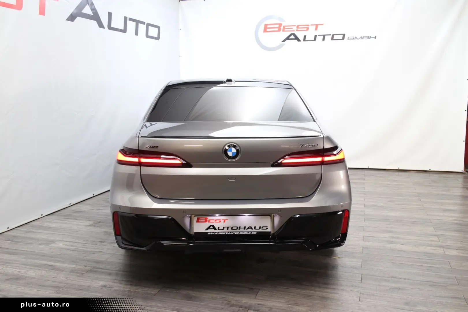 BMW 740 d xDrive M Sport B&W Found-Entertainment