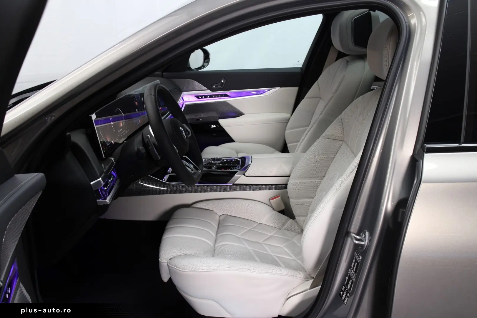 BMW 740 d xDrive M Sport B&W Found-Entertainment