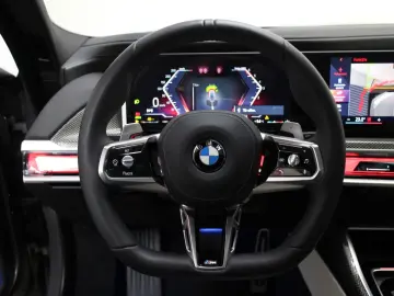 BMW 740 d xDrive M Sport B&W Found-Entertainment