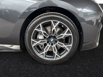 BMW 750e xDrive Lr. 1.098 - br. o.Anz. 48Mon 10`Km p