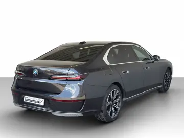 BMW 750e xDrive Lim. Executive Lounge LiveCock.Innv.