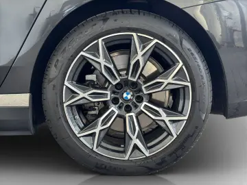 BMW 750e xDrive Lim. Executive Lounge LiveCock.Innv.