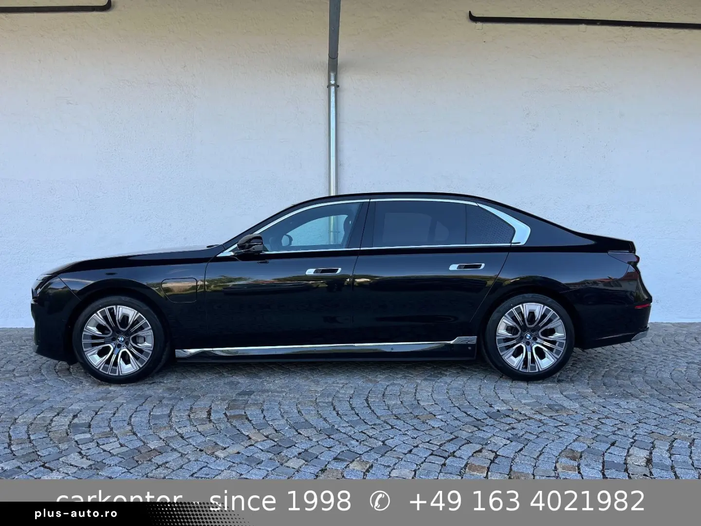 BMW 750e xDrive  FOND ENTERTAIN LOUNGE SEAT DIAMOND