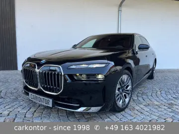 BMW 750e xDrive  FOND ENTERTAIN LOUNGE SEAT DIAMOND