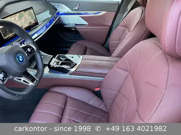 BMW 750e xDrive  FOND ENTERTAIN LOUNGE SEAT DIAMOND