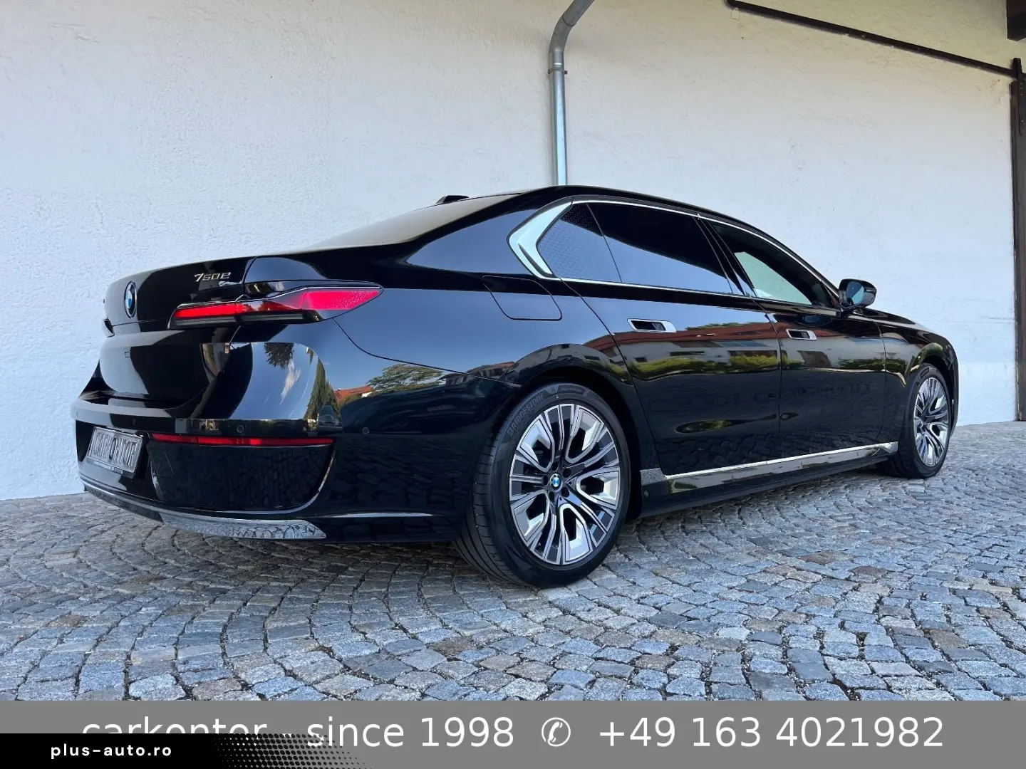 BMW 750e xDrive  FOND ENTERTAIN LOUNGE SEAT DIAMOND