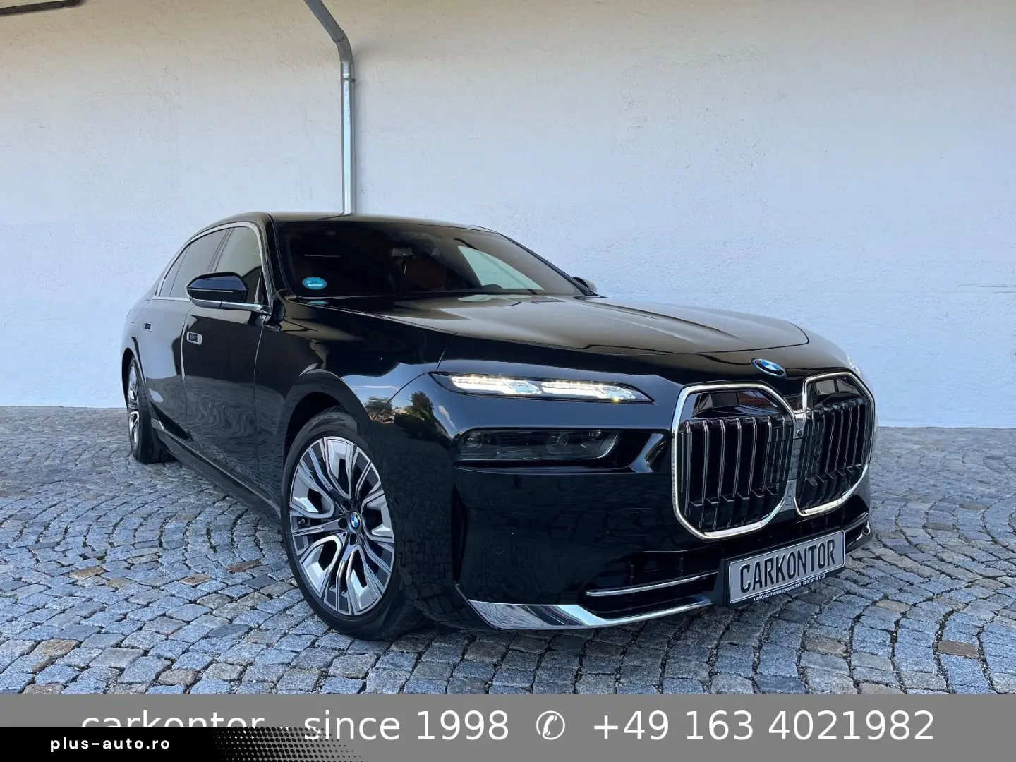 BMW 750e xDrive  FOND ENTERTAIN LOUNGE SEAT DIAMOND