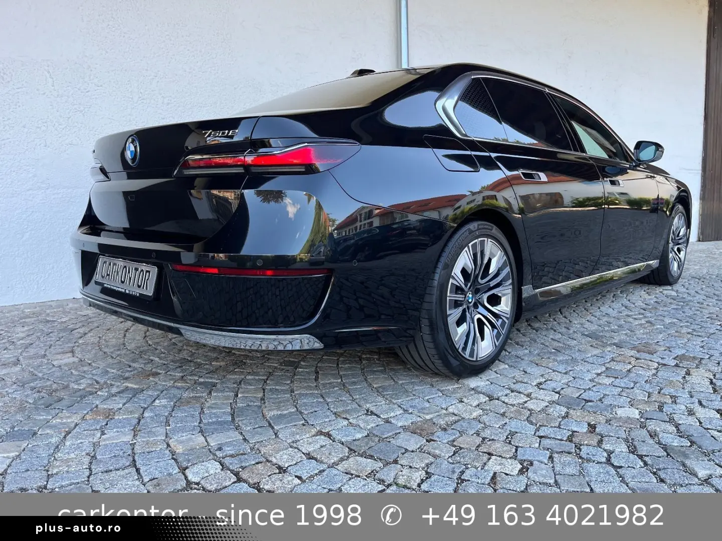 BMW 750e xDrive  FOND ENTERTAIN LOUNGE SEAT DIAMOND