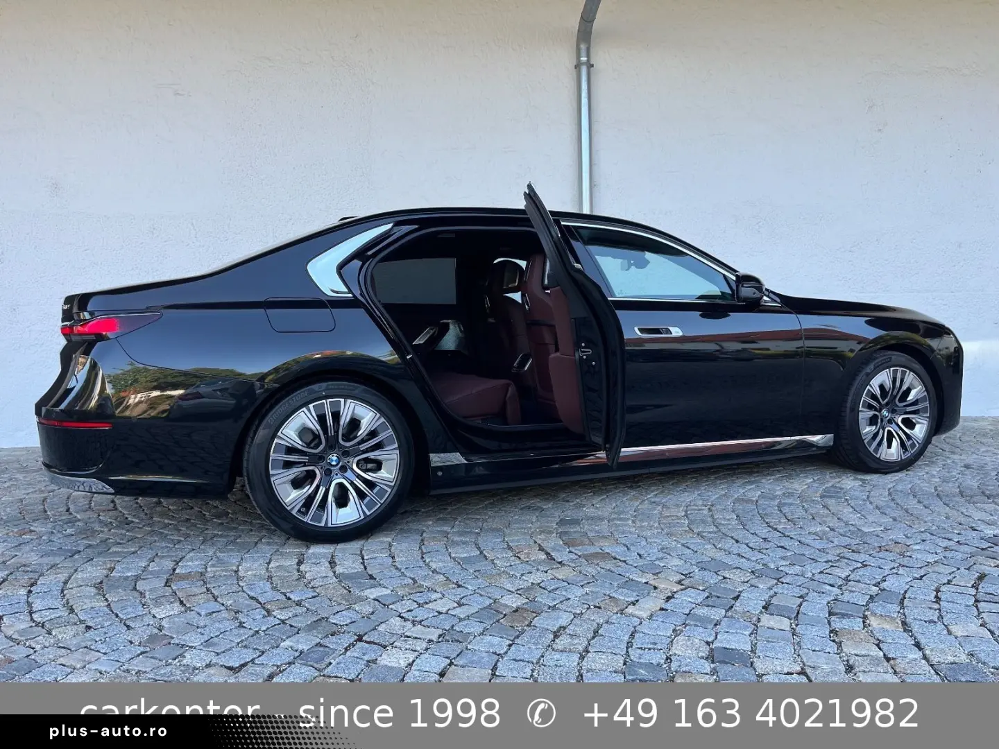 BMW 750e xDrive  FOND ENTERTAIN LOUNGE SEAT DIAMOND