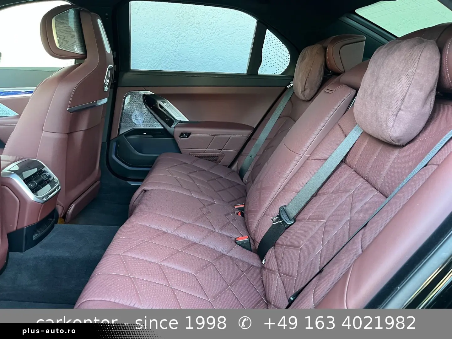 BMW 750e xDrive  FOND ENTERTAIN LOUNGE SEAT DIAMOND