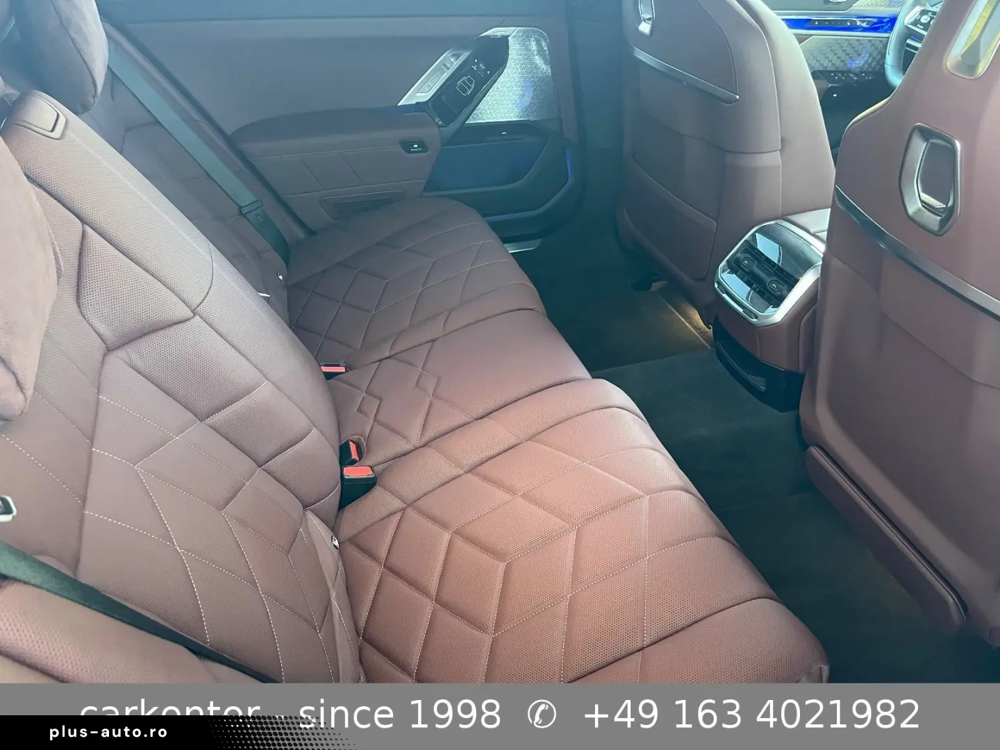 BMW 750e xDrive  FOND ENTERTAIN LOUNGE SEAT DIAMOND