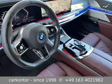 BMW 750e xDrive  FOND ENTERTAIN LOUNGE SEAT DIAMOND