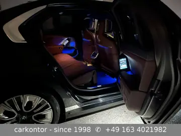BMW 750e xDrive  FOND ENTERTAIN LOUNGE SEAT DIAMOND