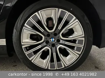 BMW 750e xDrive  FOND ENTERTAIN LOUNGE SEAT DIAMOND