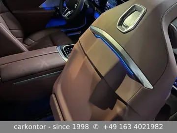 BMW 750e xDrive  FOND ENTERTAIN LOUNGE SEAT DIAMOND