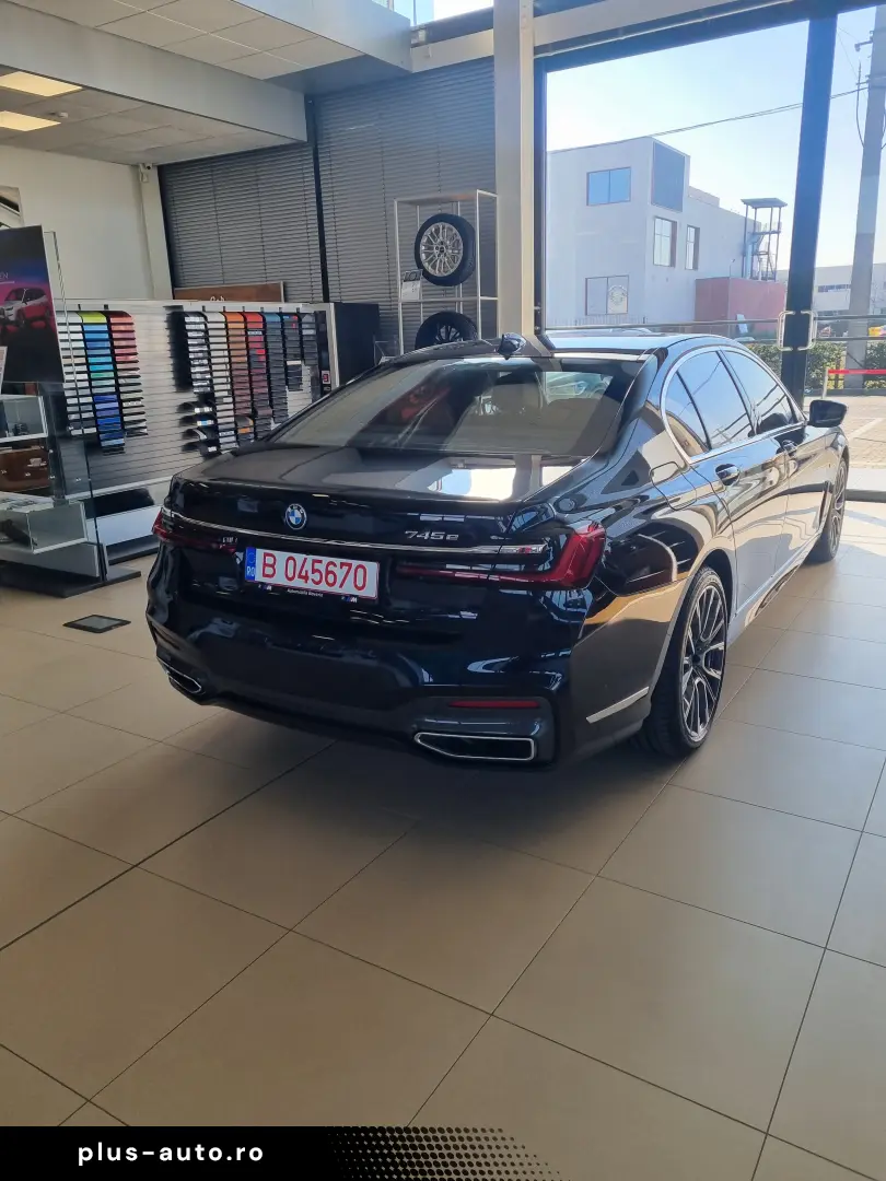 BMW 745
