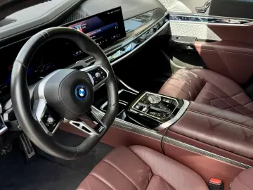 BMW 750e xDrive M Sport Pro SKY B&W MASS PANO VENT