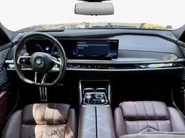 BMW 750e xDrive M Sport Pro SKY B&W MASS PANO VENT