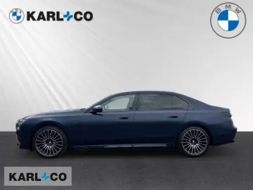 BMW 750 e M-SportPRO TV Kristalscheinwerfer SKYLoung