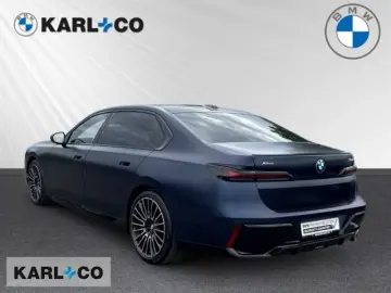 BMW 750 e M-SportPRO TV Kristalscheinwerfer SKYLoung