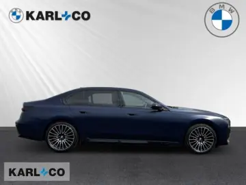 BMW 750 e M-SportPRO TV Kristalscheinwerfer SKYLoung