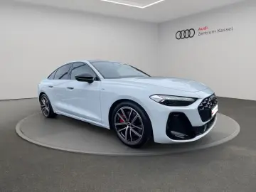 Audi A5 Lim e-hybrid qu. Matrix B&O Pano HuD AHK 360