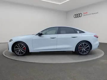 Audi A5 Lim e-hybrid qu. Matrix B&O Pano HuD AHK 360