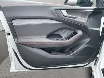 Audi A5 Lim e-hybrid qu. Matrix B&O Pano HuD AHK 360