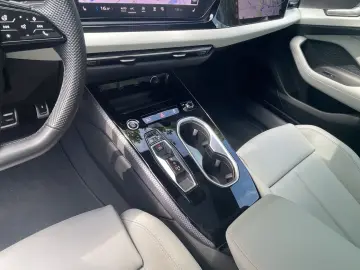 Audi A6 Avant TDI quattro Matrix B&O Pano HuD 360