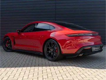 Porsche Taycan GTS Inno Drive HD-Matrix 21 RS Spy