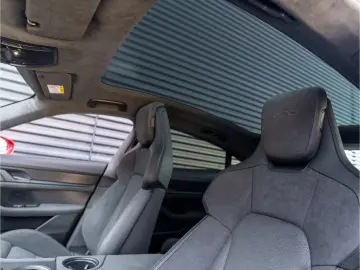 Porsche Taycan GTS Inno Drive HD-Matrix 21 RS Spy