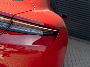 Porsche Taycan GTS Inno Drive HD-Matrix 21 RS Spy