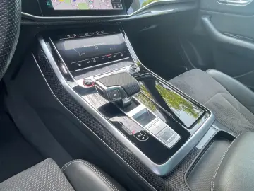 Audi SQ8 4.0 TFSI qu. Matrix B&O Pano HuD AHK 360