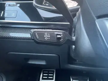 Audi SQ8 4.0 TFSI qu. Matrix B&O Pano HuD AHK 360