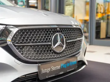 MERCEDES-BENZ E 300 de 4M AVANTGARDE DISTRONIC KEYLE…