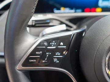 MERCEDES-BENZ E 300 de 4M AVANTGARDE DISTRONIC KEYLE…