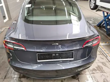 TESLA Model 3 Leder Navi LED RfK ACC 4xShz BT Dashcam