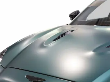 ASTON MARTIN DBX 707 -Satin Racing Green-