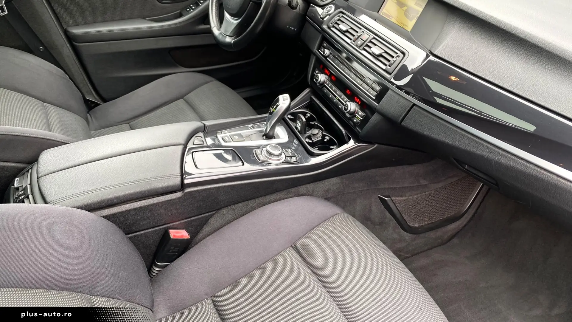 BMW 520D 185CP Trapa Navi Rate fixe Avans 0